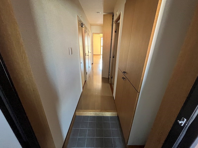 ベルドミール弐番館 玄関