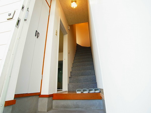 ベルウッドA棟 玄関