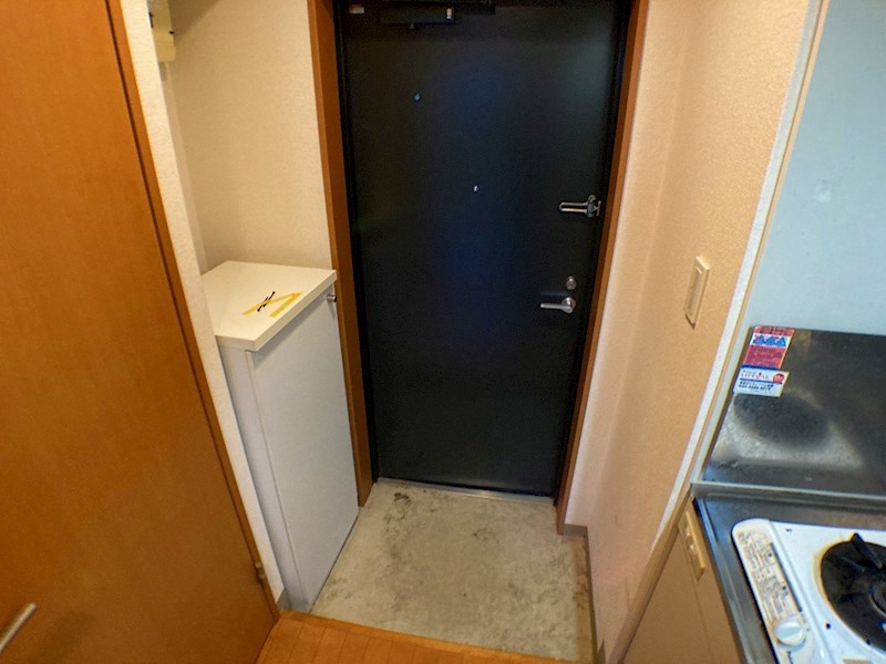 LOTUS GARDEN HOSAKA 玄関