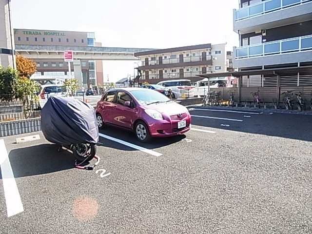 リブリ・プロスペール 駐車場