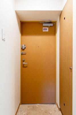 グランリオ　フォーシーズン 玄関