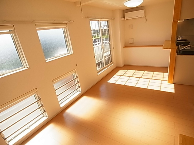 リズ　コリーヌ その他10