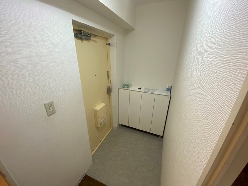 レグルス松戸A棟 玄関