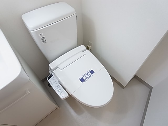 レーヴ　ドゥ　クレエ綾瀬 トイレ