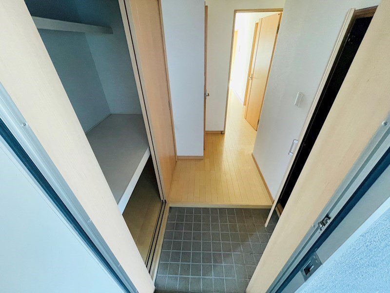 ユネックスパレス  玄関