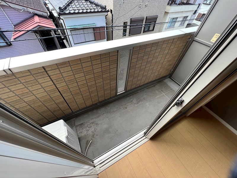 シャルマン西新井１ ベランダ