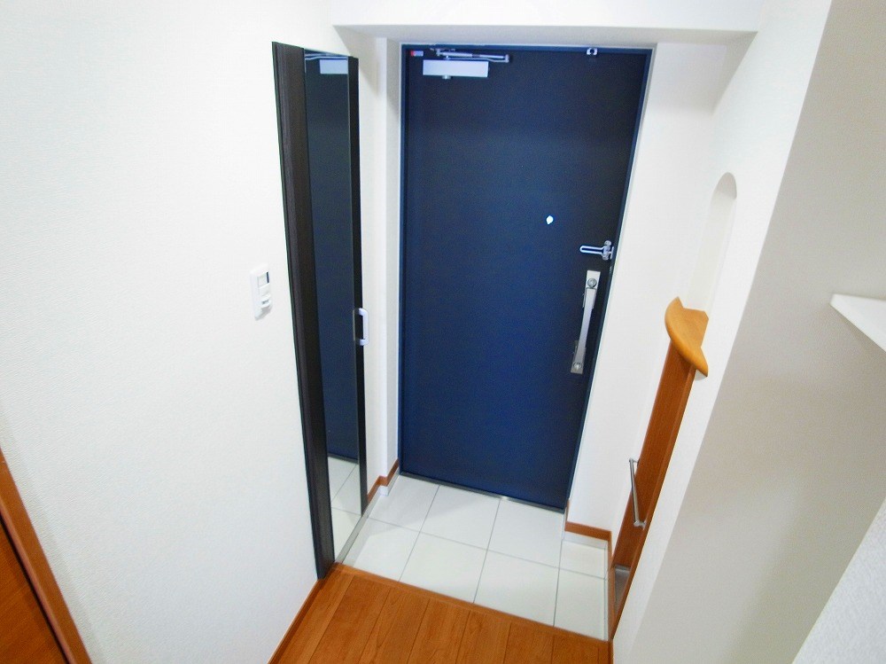 アーバハイツ六町2号館 玄関