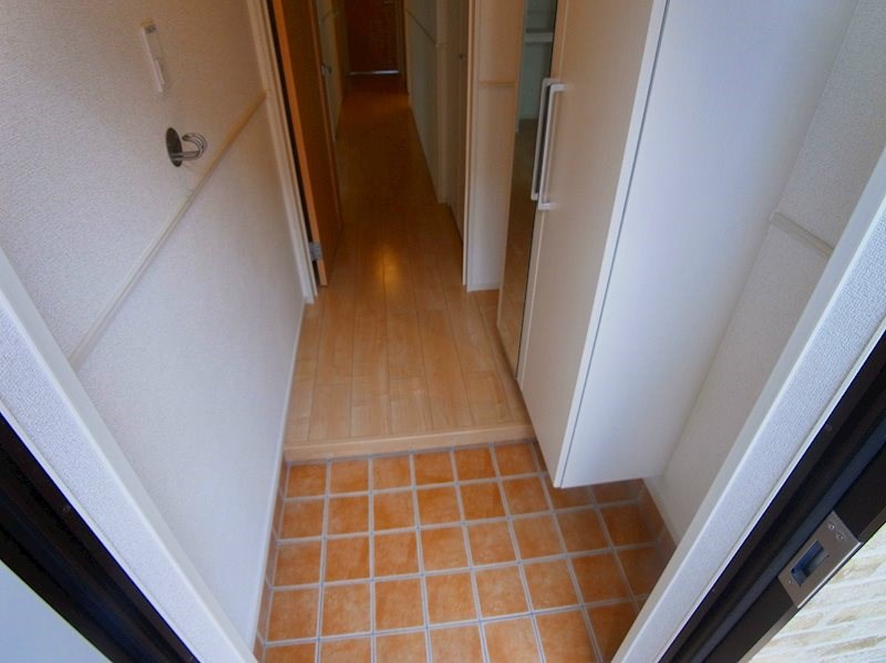 オーチャード　ビレッジＡ 玄関