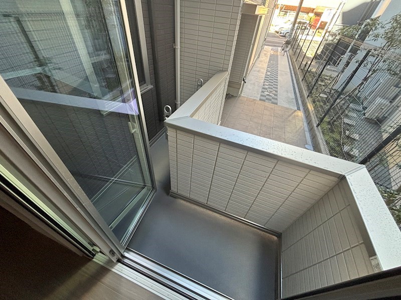 ルリアン綾瀬２ ベランダ