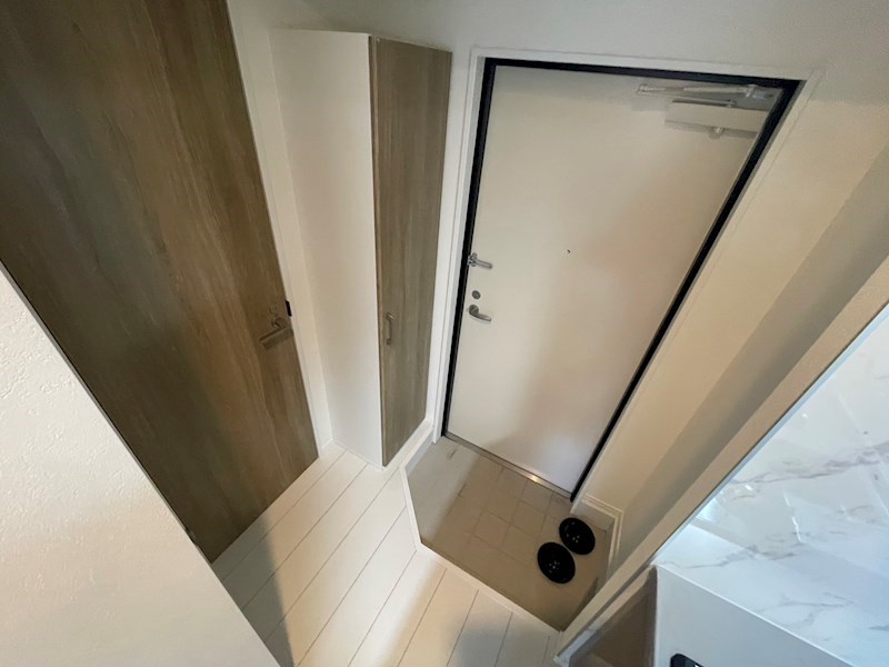 K RESIDENCE 柏 玄関