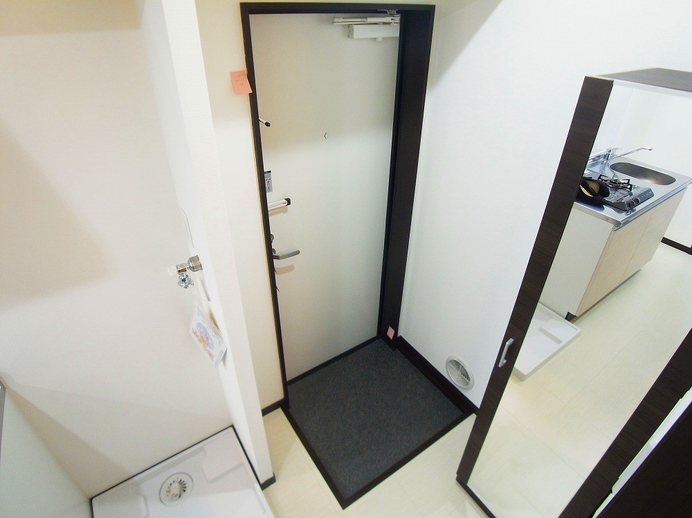 フォレノワール 玄関