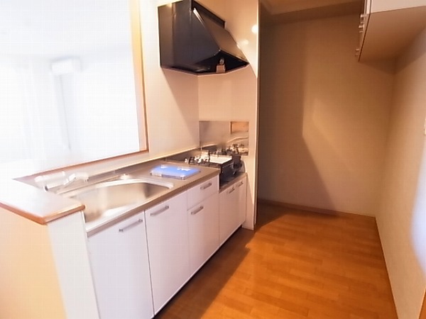 粋明館 キッチン