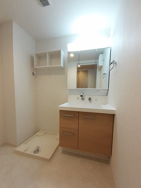 エリゼ綾瀬 その他2