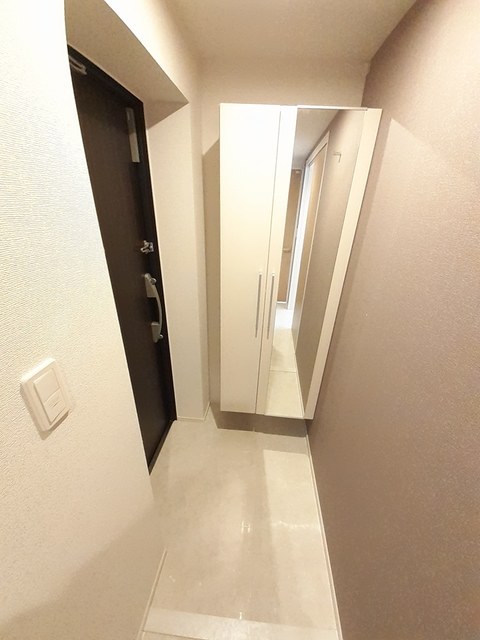 エリゼ綾瀬 玄関