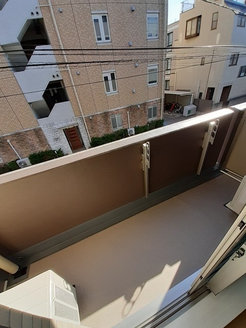 エリゼ綾瀬 ベランダ