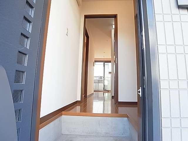 グレースUEMURA 玄関