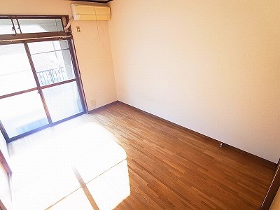 コーポ戸部 ベッドルーム