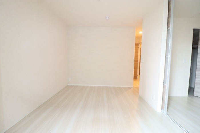 アベニール リビング