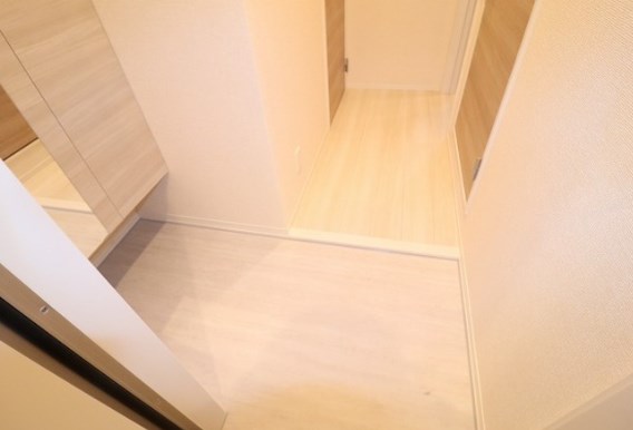 アベニール 玄関