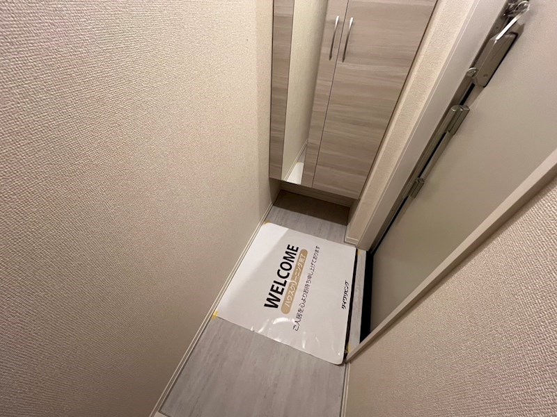 アベニール 玄関