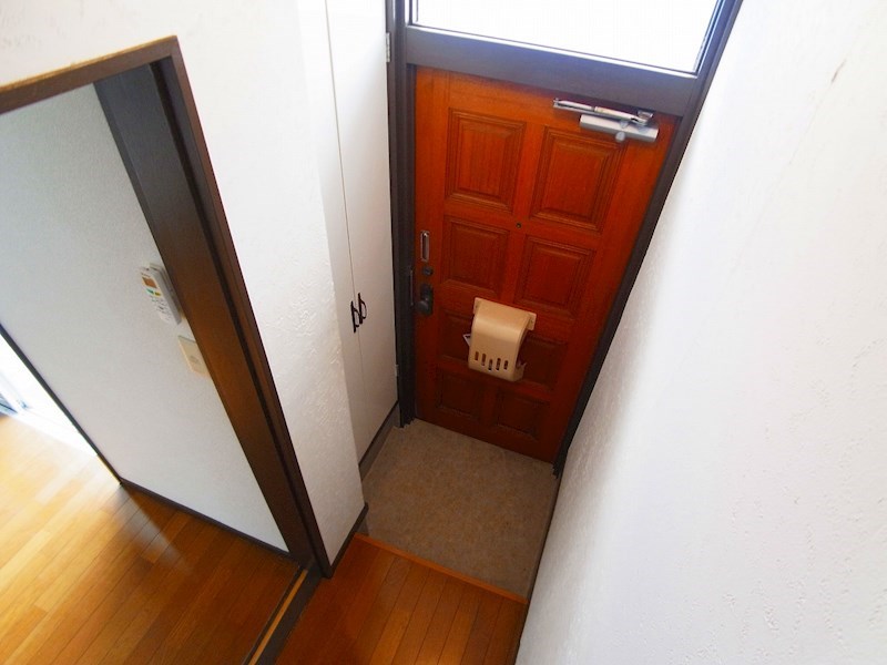 中台グリーンテラスＡ 玄関