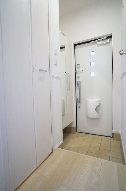 グランツYH Ⅲ 玄関