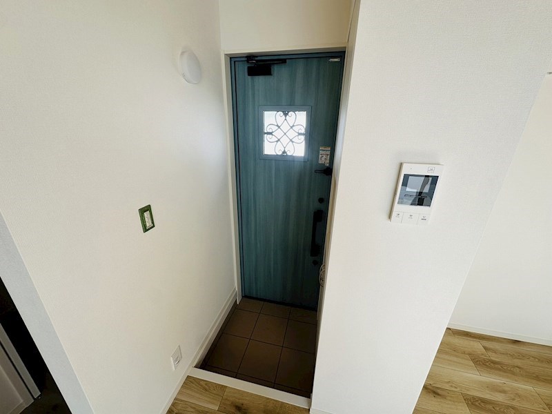 メゾン・ブラン・アネックス 玄関