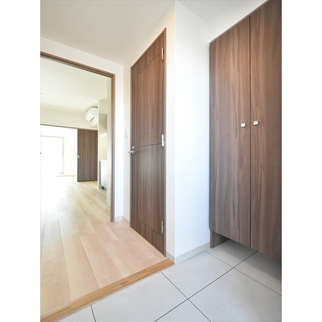 NEOグレイス綾瀬  玄関