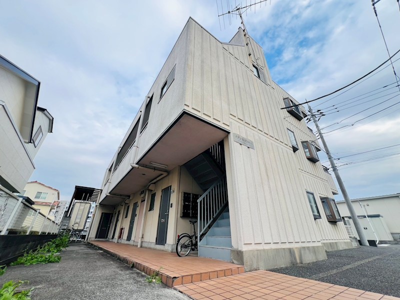 メゾン梅沢 301号室 外観