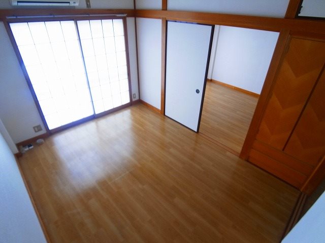 メゾン梅沢 ベッドルーム