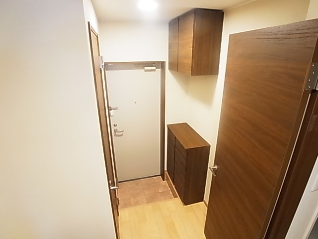 エスト　IJ IZUMI 玄関