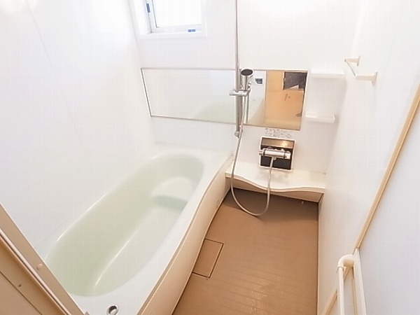 クロノスＢ 風呂画像