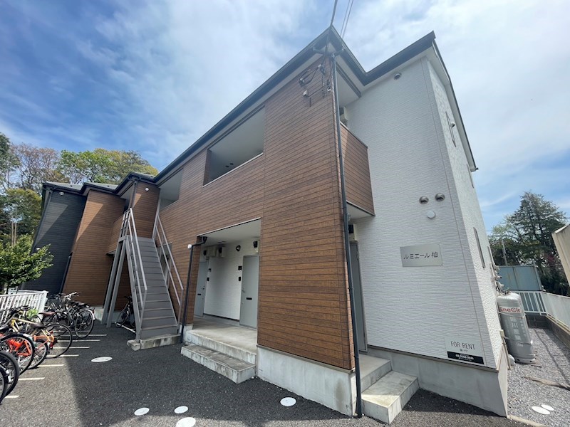 ルミエール柏 202号室 外観