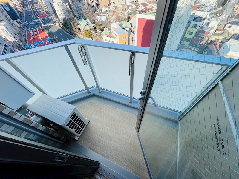 コンフォリア・リヴ千住 ベランダ