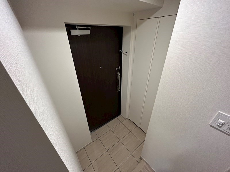 コンフォリア・リヴ千住 玄関