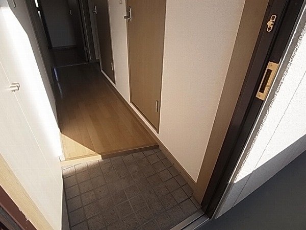 サンビレッヂⅠ 玄関