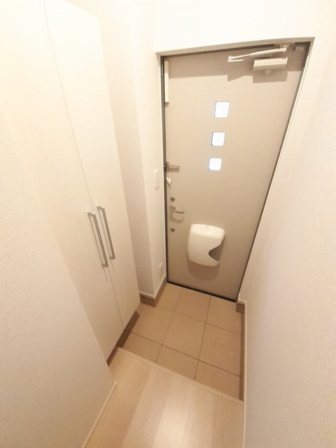 メゾンHIDE 玄関