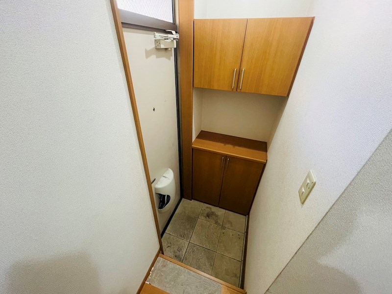 ボンシャンス六町 玄関