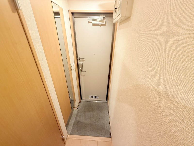 エスカーサ 玄関