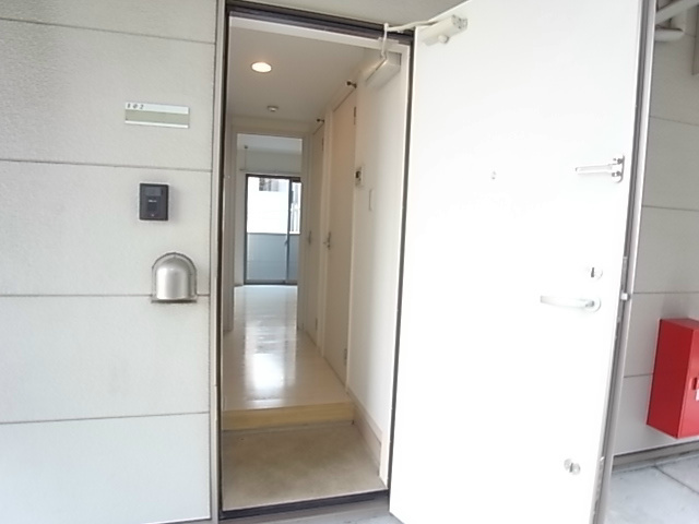 クレフラスト北小金B 玄関