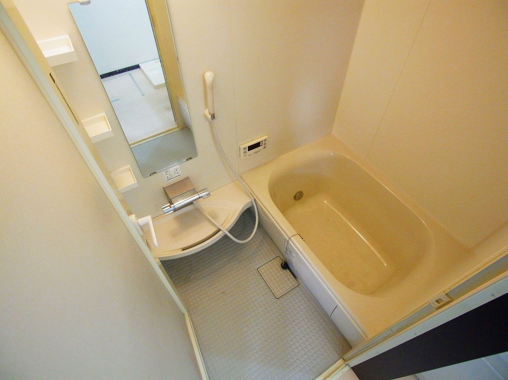 クロバーハイツＢ棟 風呂画像