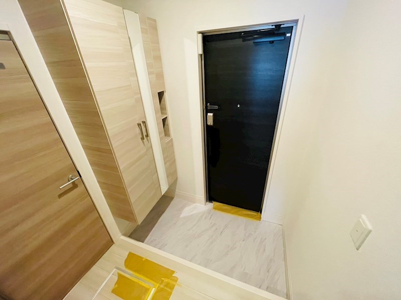 セレスティア西保木間 玄関