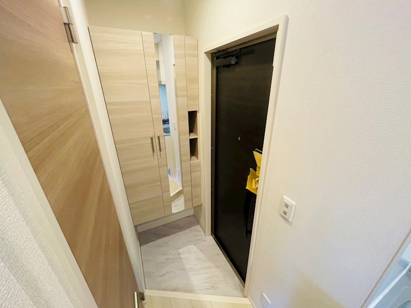 セレスティア西保木間 玄関