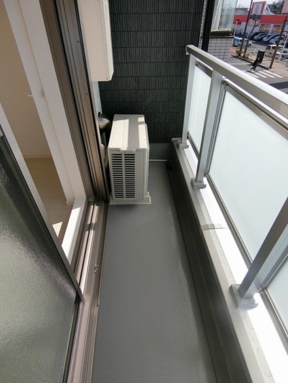 リブリ・Ｅｍｅｒｇｅｎｃｅ　Ⅱ ベランダ