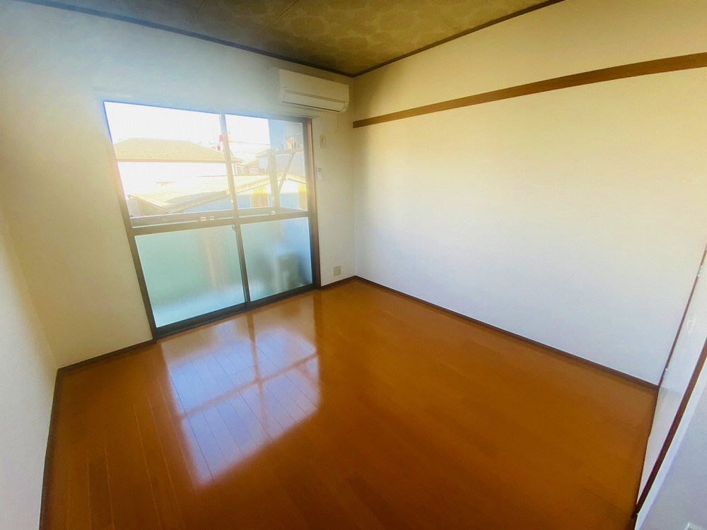 フローラルタウン北綾瀬１ リビング