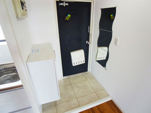 ダイキビル 玄関