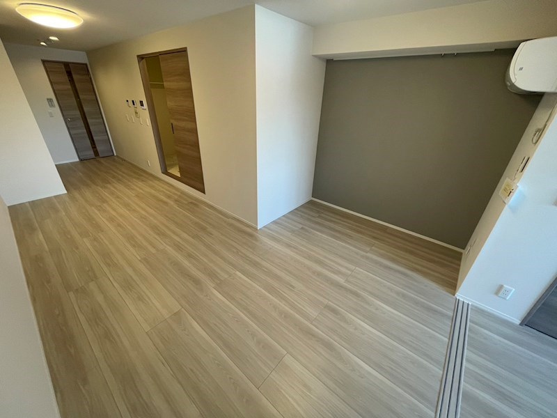 オークツリー リビング