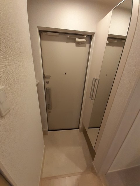 ガーデン　ヒルズ 玄関