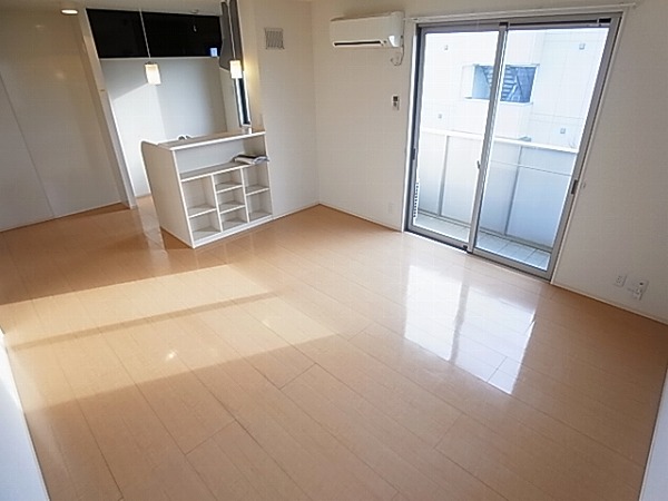 シティ　オブ　フレグランスⅡ リビング