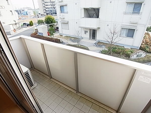 シティ　オブ　フレグランスⅡ ベランダ